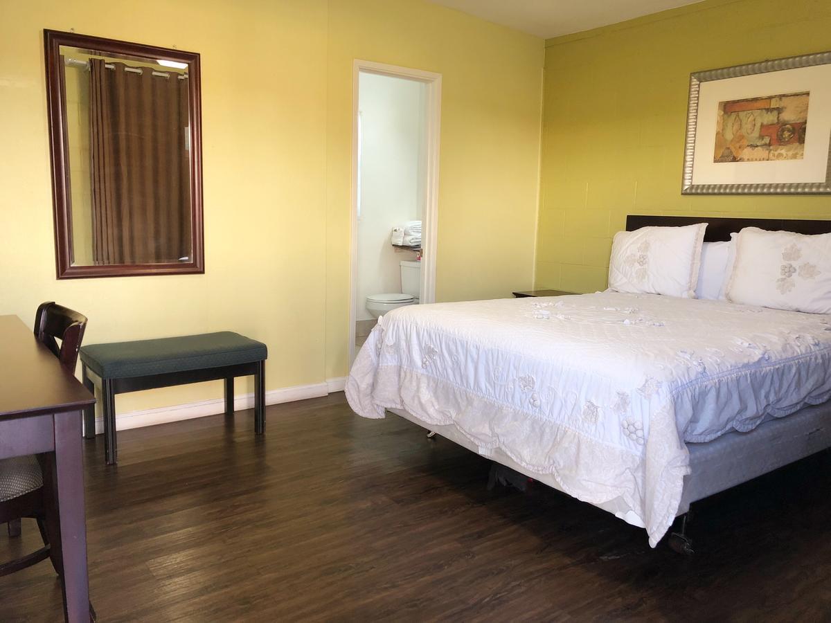 Royal Inn And Suites Hemet Exterior foto